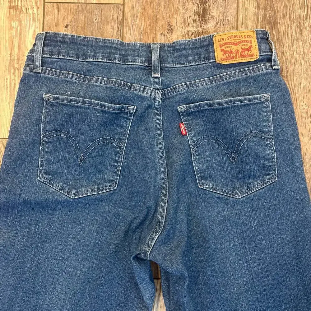 Levis Classic Mid Rise Skinny Jeans Womens 30 Medium Wash
